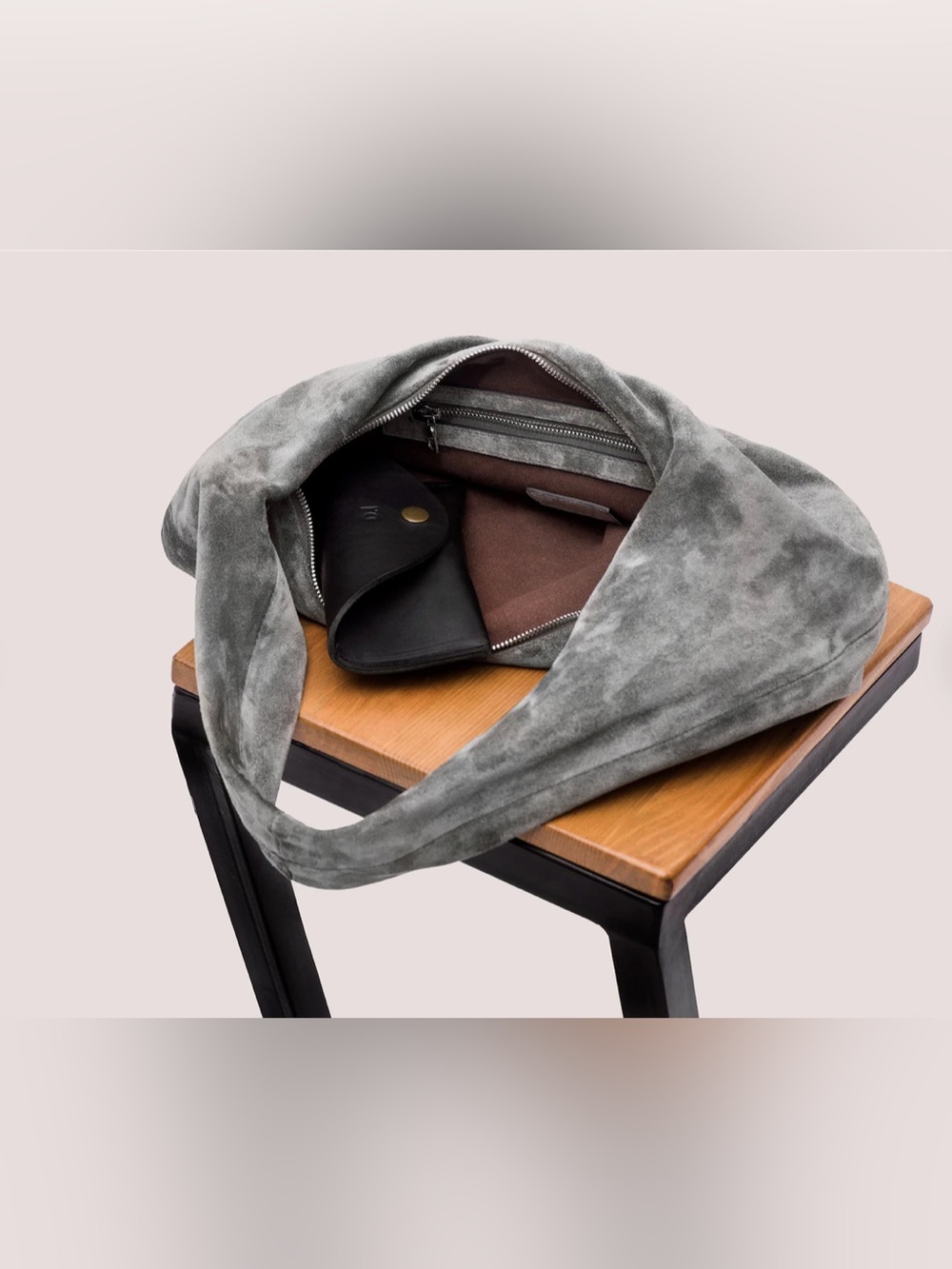 100% Suede Rounded Purse - Picture 13 of 13